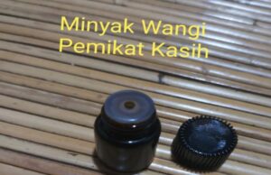 Minyak Pemikat Wanita dari Kalimantan Selatan minyak pemikat wanita dari Kalimantan